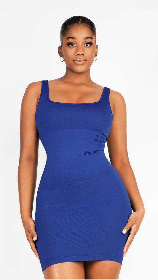 Vestido moldeador de escote cuadrado