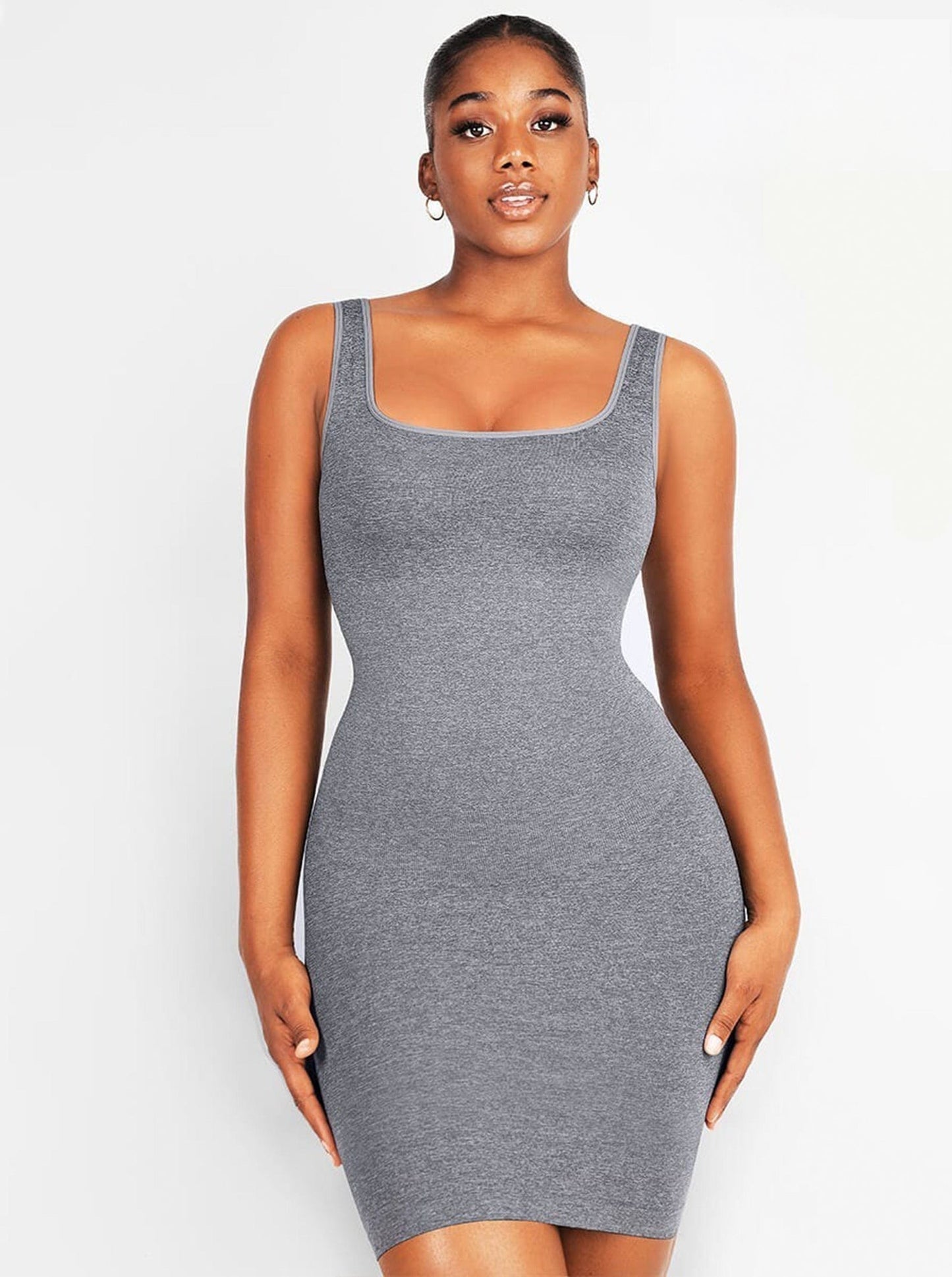 Vestido moldeador de escote cuadrado